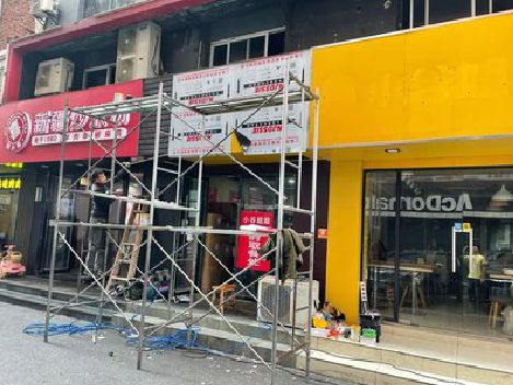 汉阴制作广告招牌如何避免它发黄？